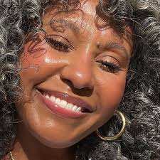 Experts Say These Are the 10 Best Mascaras for Aging Lashes