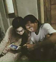 Selanjutnya, via vallen yang masih bungkam soal asmara. Bikin Patah Hati Ini 10 Momen Mesra Nella Kharisma Dan Cak Malik