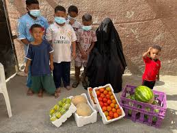 أثار فيديو للمدون السعودي عبد الرحمن العجيمي صور فيه بائعة خضروات في الشارع غضب الكثيرين الذين اتهموه بالتنمر عليها، وقامت الشرطة باستدعاء العجيمي للتحقيق معه حول. Vwjjbblfcchfmm