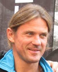 Горы dhaulagiri украинские альпинисты непал baruntse альпинизм marius gane peter hamor дхаулагири marek holeček туризм horia colibășanu марек голечек петер хамор коронавирус эверест барунцзе мариуш гейн хория колибашану скалолазание. Marek Holecek Klara Janikova