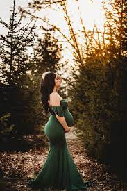 Maternity Photography Green Maternity Gown Maternity Dresses Photography Maternity Gown Photography Maternity Photo Outfits