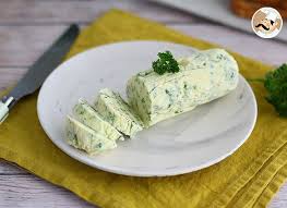 Manteiga Aromatizada Manteiga Maitre D Hotel Receita Petitchef Recipe Food Easy Lunch Recipes Easy Meals For Kids