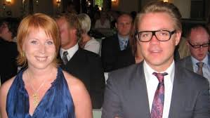 Fredrick federley (né le 6 mai 1978 à köping) est un homme politique suédois membre du parti du centre. Eu Toppen Fredrick Federley Levde Med Barnvaldtaktsman Samnytt