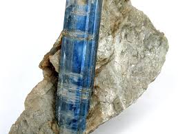 Kyanite: Mineral information, data and localities.