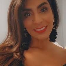 Anna Lozoya's Instagram, Twitter & Facebook