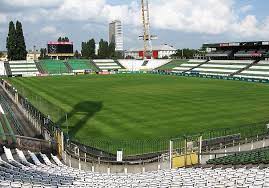 A gazdasági online újság a közbeszerzési értesítőre hivatkozik, így alighanem hihetünk nekik. Stadion Albert Florian Wikidata