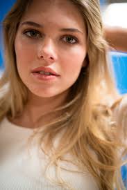 Sony Planar T* FE 50mm F1.4 ZA Sample Gallery: Digital Photography Review