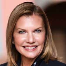 I could not be more excited to share that I am starting a new position at  the Greater Phoenix Economic Council as a business development coordinator.  In this role I will be