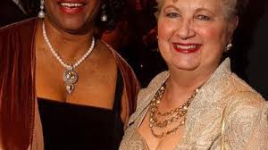 Beach Boys bring the fun to fundraiser