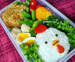 Gak melulu salad modern, kamu bisa membuat salad khas indonesia yang tak kalah nikmat. Bento Character Sudah Hadir Di Pekanbaru Mommies Untuk Lunch Box Anak Anak Di Sekolah Event Ulangtahun Dan Sebagainya Ada Berba Bento Makan Siang Makanan