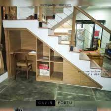 Anda hanya perlu rajin untuk mengemas dapur anda, namun permasalahan tiada ruang penstoran atau kabinet dapur menyukarkan aktiviti mengemas dapur. Lemari Bawah Tangga Solusi Penyimpanan Yang Menarik Kitchen Set Jakarta