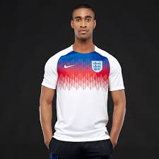 We have the best classic football shirt selection of vintage and retro shirts, tops, and more football kits. Nike England 2018 Dry Squad Pre Match Ss Top Mens Replica Training Tops White White White
