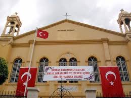 Türk bayraklı ramazan bayram mesajları. Hristiyan Vatandaslardan Turk Bayrakli Pankartli Bayram Mesaji Hyetert