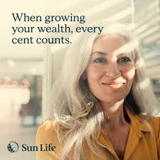 Paula Holt's Instagram, Twitter & Facebook