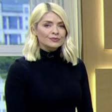 That first bit when you can't say. Holly Willoughby Alarms This Morning Viewers With Unsettling Outfit Birmingham Live