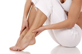 8 penyebab telapak kaki panas adalah kondisi tertentu yang memicu munculnya kelainan disepanjang jaringan kaki termasuk tumit dan area jari jari. Ketahui Perbedaan Patah Dan Keseleo Pergelangan Kaki