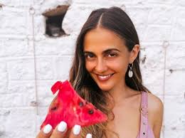 Facebook twitter instagram pinterest google youtube. Aggelikh Dalianh Fwtografizei Thn Mhtera Ths Sto Instagram In Gr