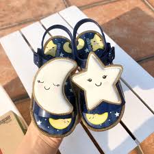 Maybe you would like to learn more about one of these? Compre Mini Melissa Mar Sandalia Sweet Dreams Girl Jelly Shoes Sandals New Baby Shoes Soft Melissa Sandalias Ninos Antideslizantes Princesa T200427 A 22 5 Del Xue07 Es Dhgate Com