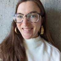 Lisa Orr's Instagram, Twitter & Facebook