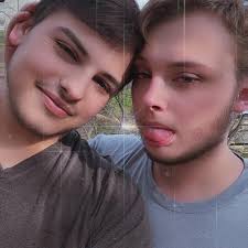 Do chickens need a different diet besides cracked corn?