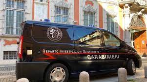 Ti trovi nella regione emilia romagna provincia di parma e precisamente nella citta di parma, per visualizzare ulteriori dettagli sulla banca specifica Klimt Ritrovato Sopralluogo Dei Ris Di Parma In Banca D Italia E Ricci Oddi Piacenzasera It