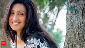 Arup Kumar Dey's Aguner Pakhi stars Rituparna Sengupta