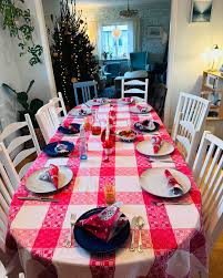 Greetings from Sweden 🇸🇪 Morning walk connecting with nature feels so  good even though it's cold. Evening walk connecting with family after  celebrating Xmas with delicious food and playing fun games feels