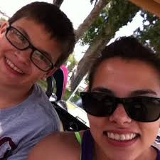 Danielle Regnier (@Danielle_R8)