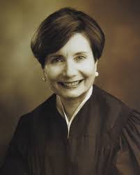 Ellen Heller's Instagram, Twitter & Facebook