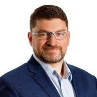 Robert Koster's Instagram, Twitter & Facebook