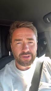 Fab night in Chatham tonight where literally zero of the audience were  actually from Chatham! Very odd! Cracking support slot from the very funny  @funmbi_omotayo. Bromley tomorrow, Southend Friday and then over