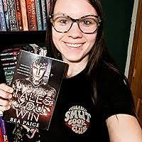 Everly Stone's Instagram, Twitter & Facebook