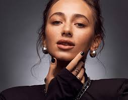 Fashionbeauty Styling 项目:: Photos, videos, logos, illustrations and  branding :: Behance