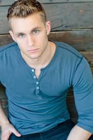 Актёры, режиссер и создатели фильма Сломленная вера (2012)