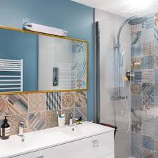 Des idées déco pour la salle de bain, des inspirations et de nombreux styles sont à votre si la salle de bain reste à priori un lieu avant tout pratique, la déco ne doit pour autant pas être mise de une petite salle de bain moderne et élégante. Salle De Bain Design Et Style Contemporain Idees Et Photos Domozoom