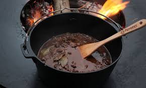 Wildgulasch Aus Dem Dutch Oven Wildgulasch Dutch Oven Rezepte Rezepte