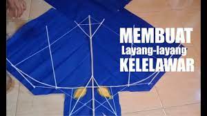 Cara pembuatan kerangka layangan kelelawar dengan hasil yang bagus dan mudah. Membuat Layang Layang Kelelawar Batman Youtube