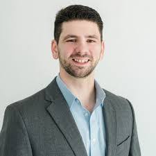 Derek Dexter's Instagram, Twitter & Facebook