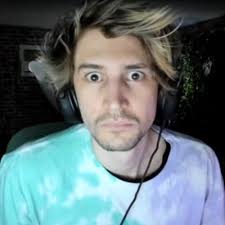 Ainsley Torres (@Ainsleykini)