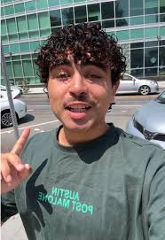 YOU GUYS IM OBSESSED WITH TODAYS OUTFIT😎 rolling loud day 3!!