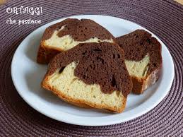 Versiamo poi il composto con il cacao nello stampo a ciambella. Ciambellone Bicolore Con Olio Ortaggi Che Passione