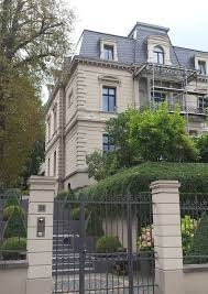 Wiesbaden Das Auge Wohnt Mit Herrliche Jugendstil Fassaden Altbau Villa Fassade Haus Jugendstilvilla