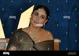Bollywood actress kareena kapoor hi-res stock photography and images - Page  2 - Alamy