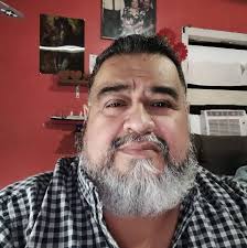 Beer makes us Happy! 🍻🥰 $2 domestic and $3 import drafts all day! 🍺😘  #tapitTuesday