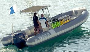 Utilizziamo cookie funzionali per consentire al sito web di funzionare correttamente e per fornirvi alcune funzionalità di base. Gommoni Tempest Capelli Ribs Division Maresport Team