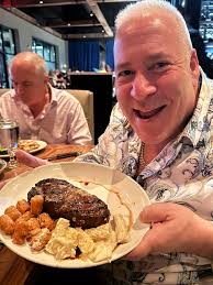 Sitting at the bar in the hotel in Texas I look up and saw this for you Leo 