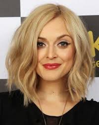 Sometimes all you want it a hot new style, but you also need a look that will create some volume for don't want to make any major switches to your medium length hairstyles for thin hair? 10 Short Hairstyles For Thin Wavy Hair