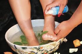 Peppermint Foot Spray Recipe Treat Your Feet To This Tingly Foot Spray The Peppermint Smells Great And Will Foot Spray Peppermint Essential Oil Tee Tree Oil