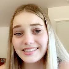 Lydia Holm's Instagram, Twitter & Facebook