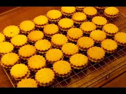 Tortenguss, rot stecken sie das bild unten in eines ihrer dadurch können wir auch von pinterest weiter gefördert werden. Prinzenrolle Butterkeks Mit Feiner Schokoladefullung Youtube